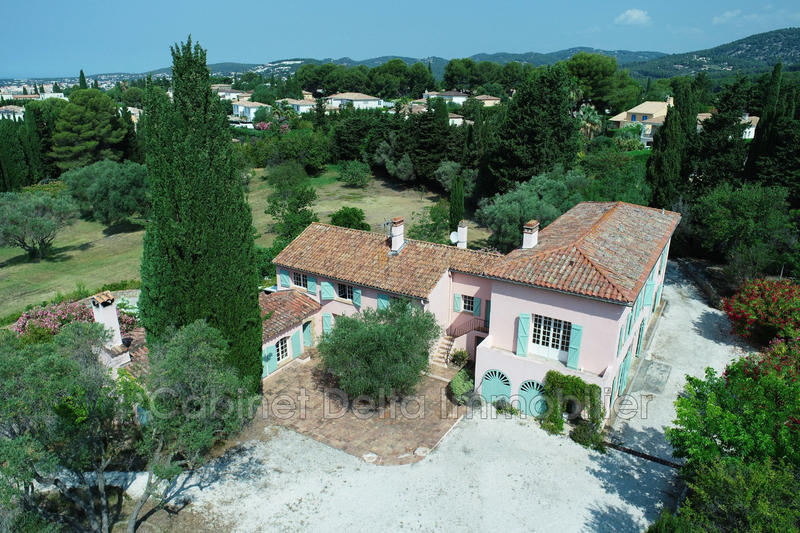 Bastide - 400 m² - 15 pièces