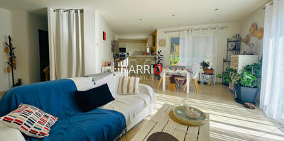 Maison - 105 m² - 4 pièces