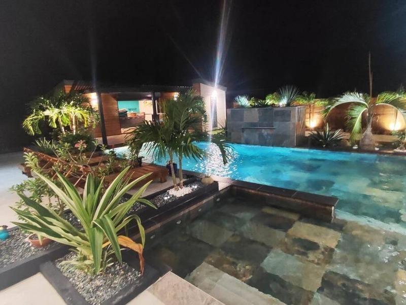 Villa - 374 m² - 14 pièces