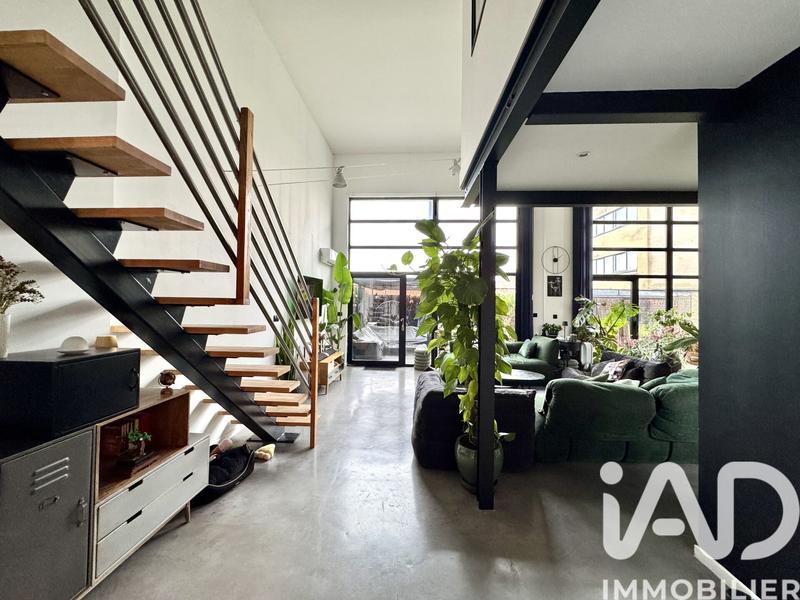 Loft - 185 m² - 5 pièces