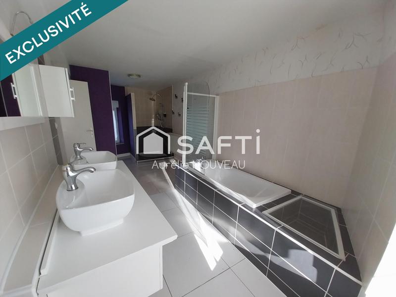 Maison - 238 m² - 9 pièces