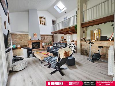 Maison - 206 m² - 10 pièces