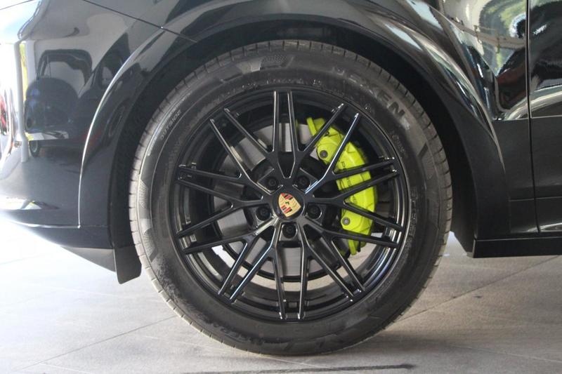 Porsche Cayenne Coupé E-Hybrid 3.0 V6 470 ch