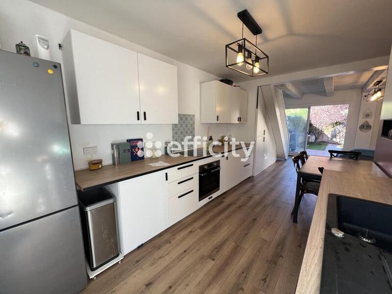 Maison - 104 m² - 5 pièces