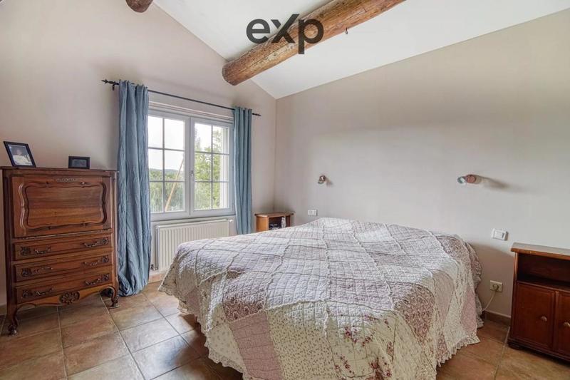 Propriété - 176 m² - 6 pièces