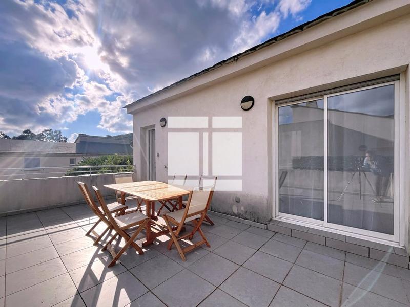 Appartement - 64 m² - 3 pièces