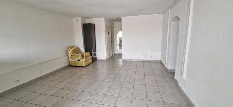 Appartement - 90 m² - 5 pièces