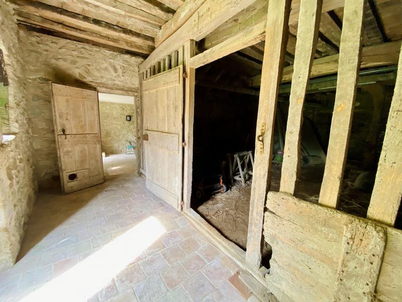 Maison - 303 m² - 10 pièces