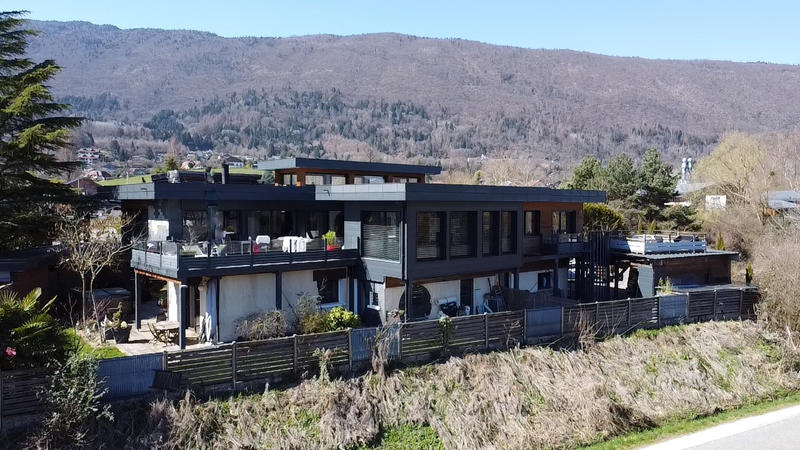 Maison - 400 m² - 10 pièces