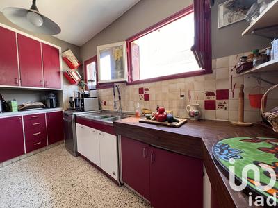 Maison - 214 m² - 8 pièces