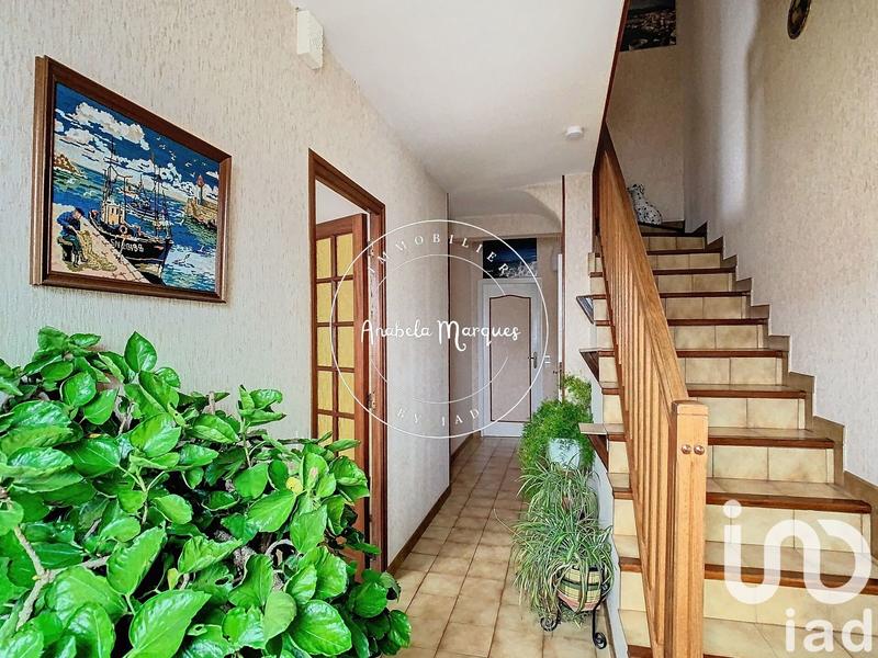 Maison - 185 m² - 7 pièces