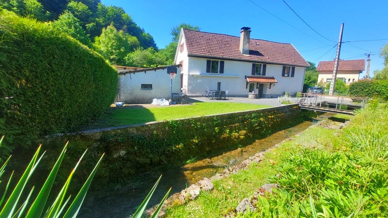 Maison - 132 m² - 8 pièces