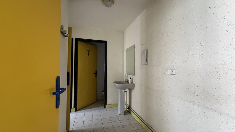 Local commercial - 115 m²