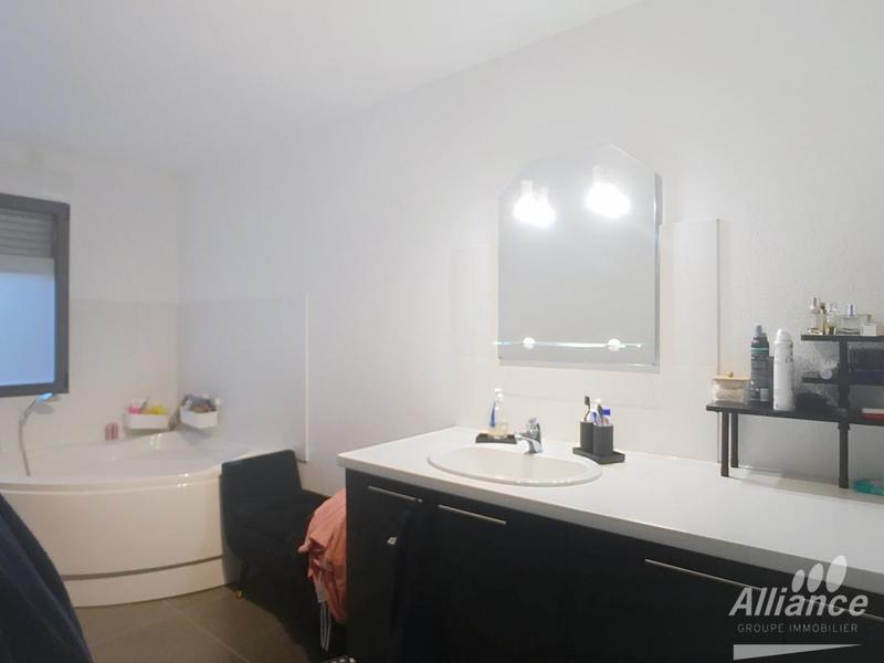 Appartement - 95 m² - 4 pièces