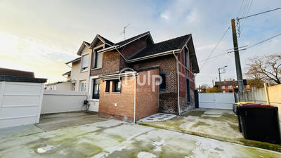 Maison - 82 m² - 4 pièces