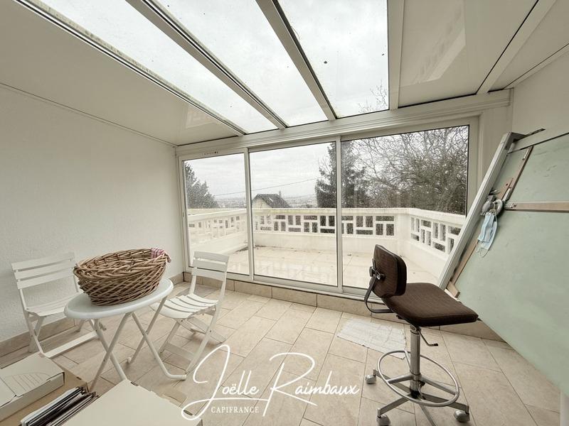 Maison - 186 m² - 7 pièces