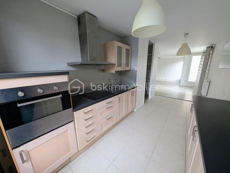Appartement - 77 m² - 4 pièces