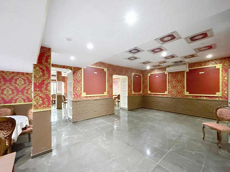 Local commercial - 157 m²