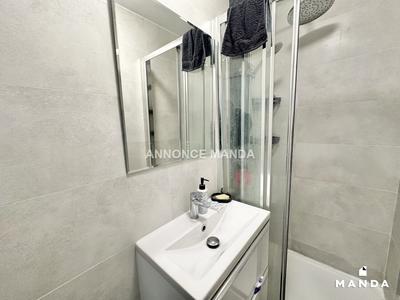 Chambre - 10 m² - 5 pièces