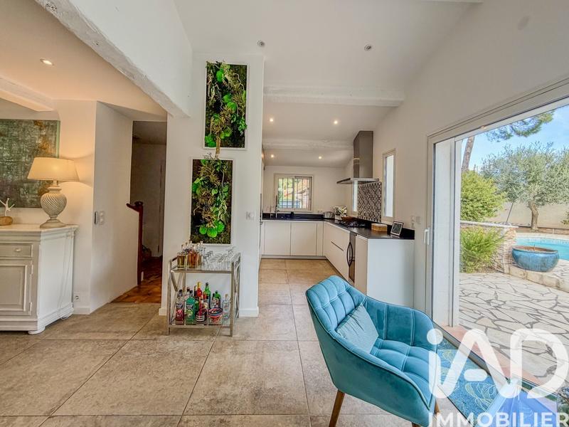 Maison - 140 m² - 6 pièces