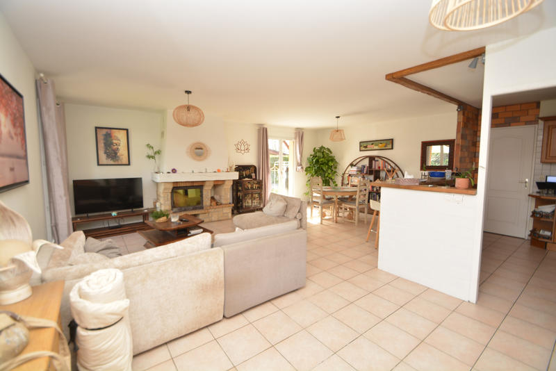 Maison - 140 m² - 5 pièces