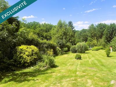 Maison - 343 m² - 9 pièces