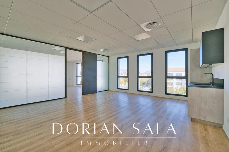 Bureau - 85 m² - 2 pièces