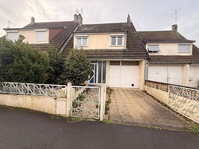 Maison - 100 m² - 5 pièces