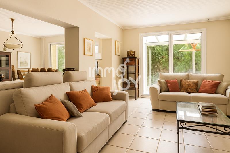 Maison - 190 m² - 7 pièces