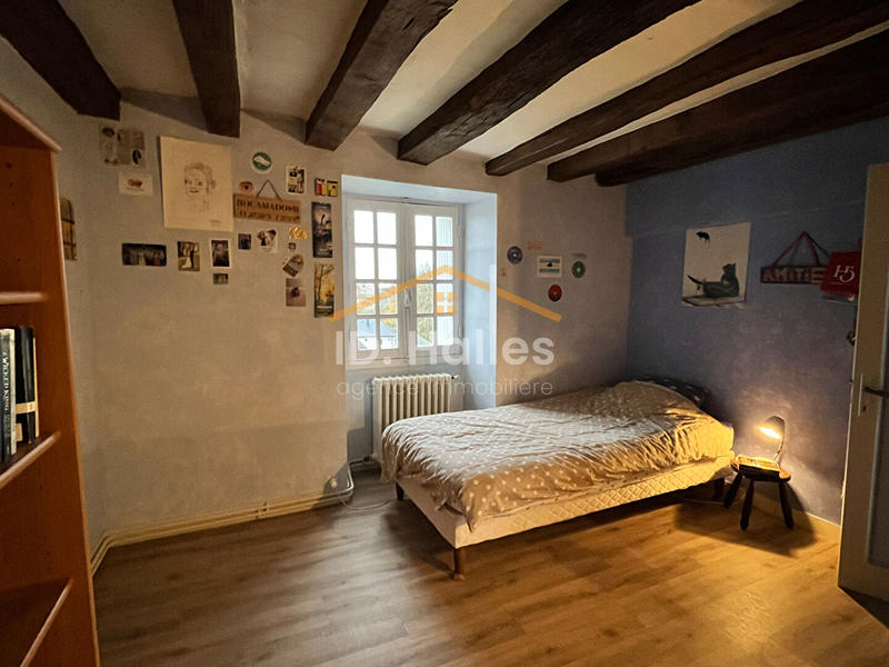 Maison - 209 m² - 8 pièces