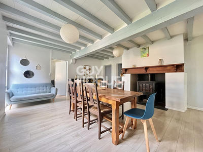 Maison - 96 m² - 4 pièces