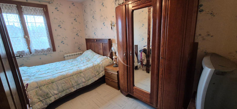 Maison - 93 m² - 5 pièces