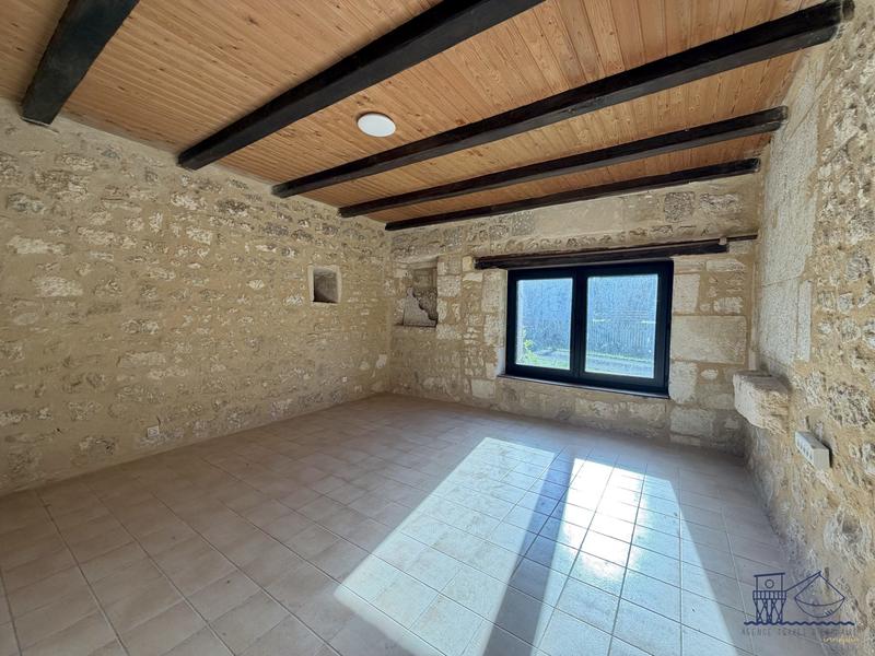 Maison ancienne - 93 m² - 4 pièces