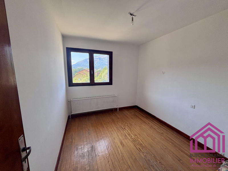 Maison - 199 m² - 10 pièces