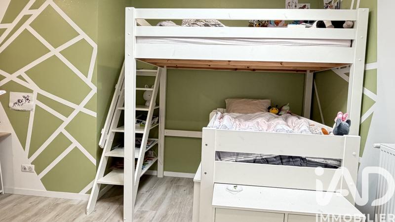 Maison - 223 m² - 9 pièces