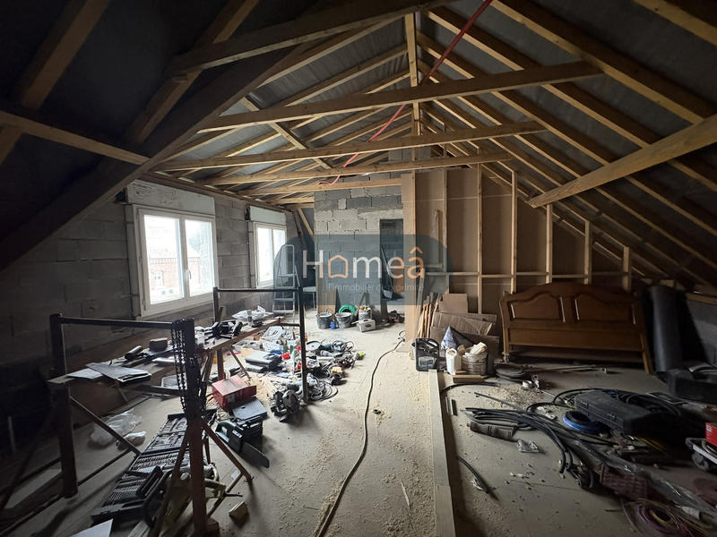 Maison - 204 m² - 4 pièces