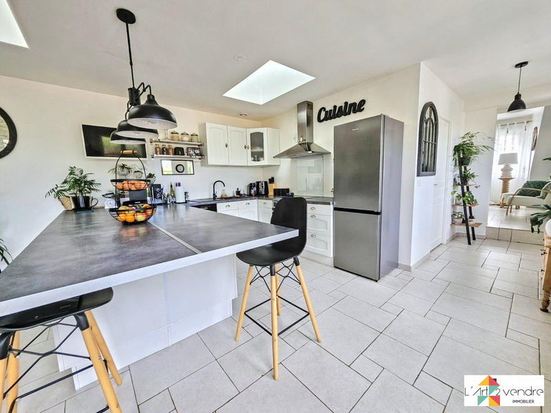 Maison - 182 m² - 6 pièces