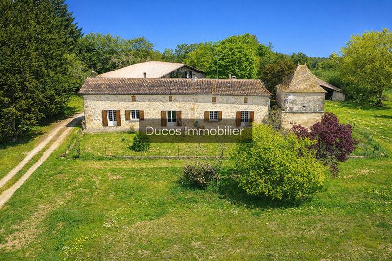 Maison - 127 m² - 5 pièces