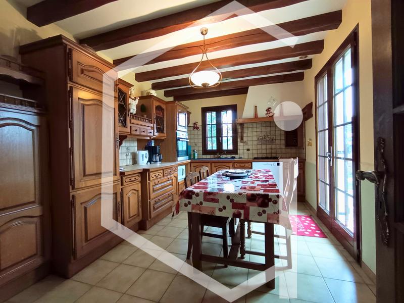 Maison - 155 m² - 9 pièces