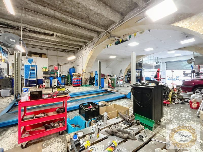 Fonds de commerce - 275 m²