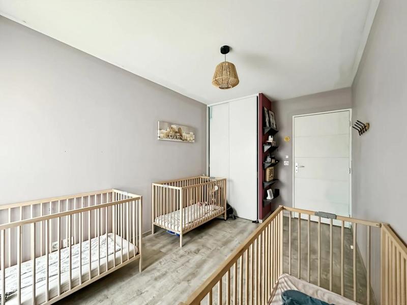 Appartement - 77 m² - 4 pièces