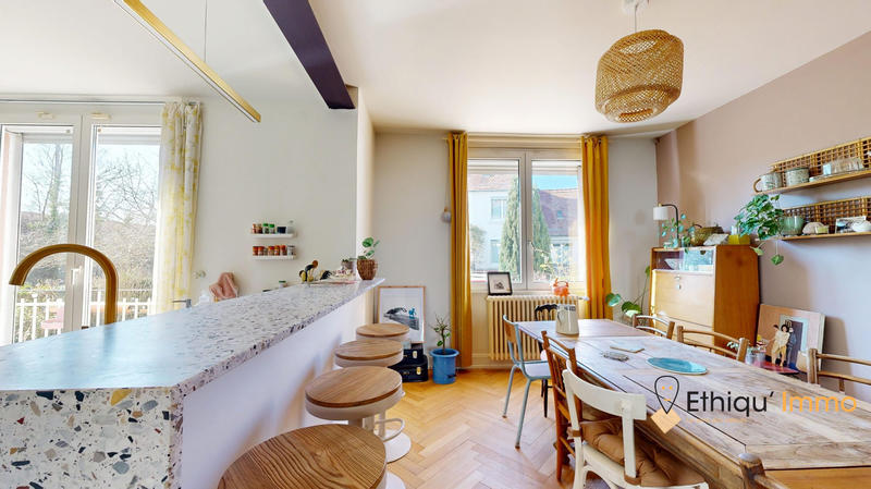 Maison - 135 m² - 5 pièces