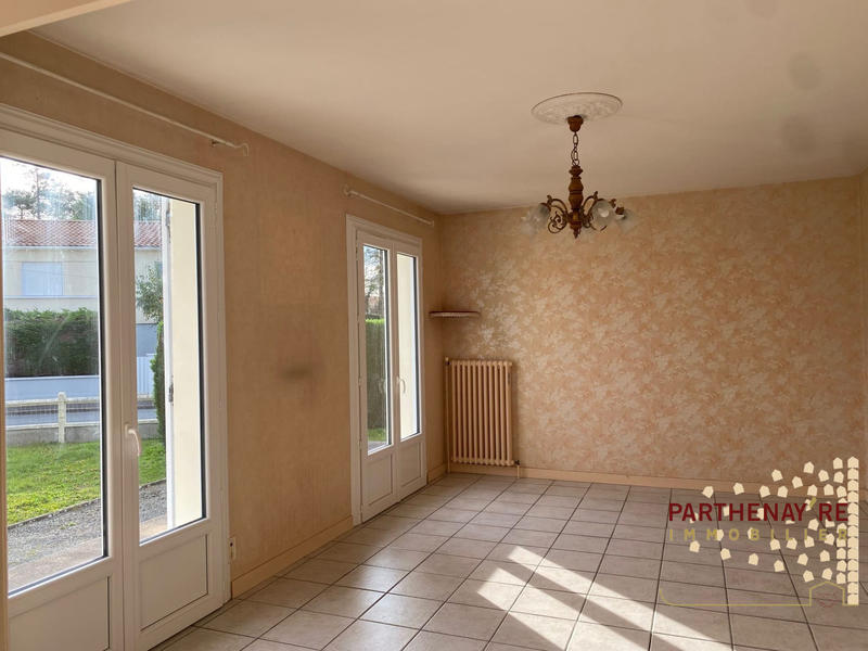 Maison - 92 m² - 4 pièces
