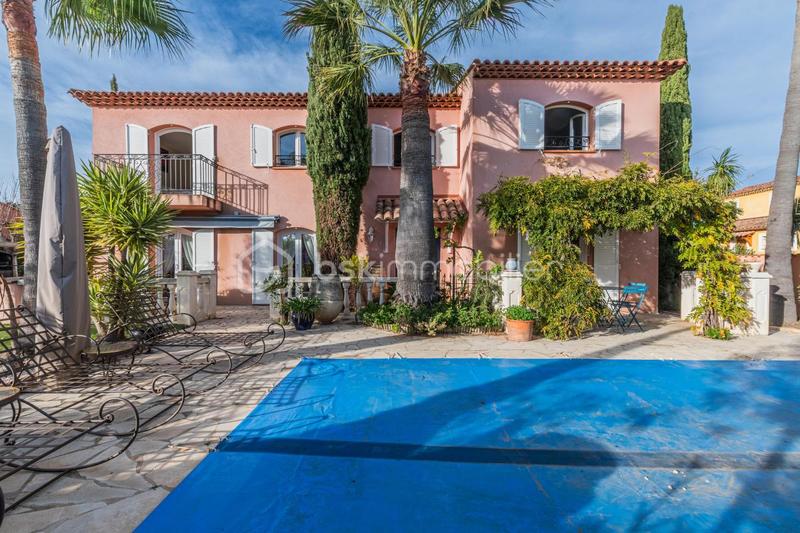 Maison - 163 m² - 5 pièces