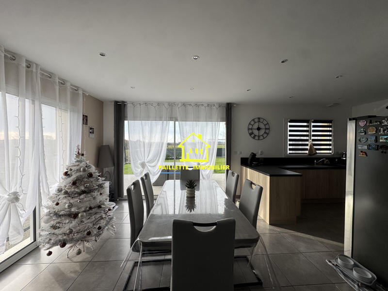 Maison - 102 m² - 5 pièces