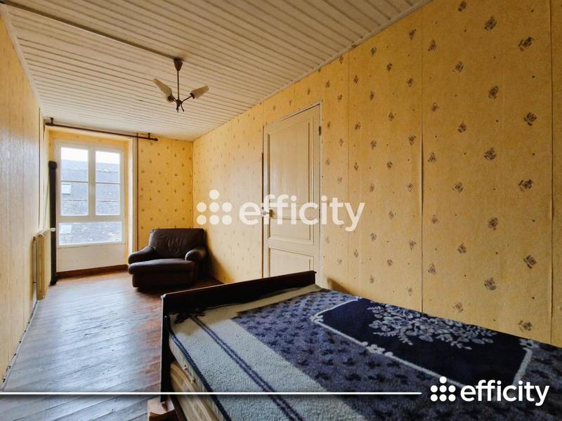 Maison - 186 m² - 8 pièces