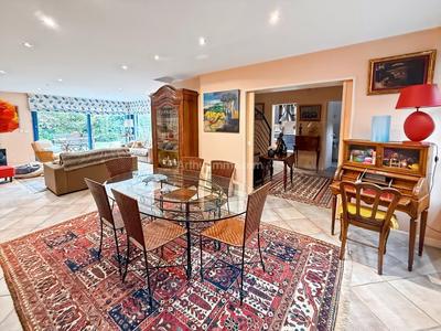 Maison - 139 m² - 5 pièces