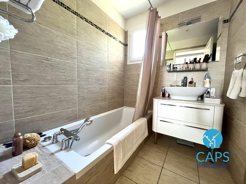 Villa - 168 m² - 5 pièces