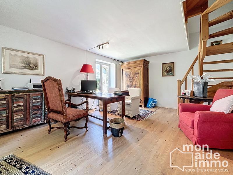 Maison ancienne - 230 m² - 7 pièces