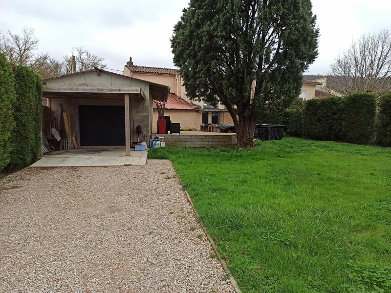 Maison traditionnelle - 166 m² - 7 pièces